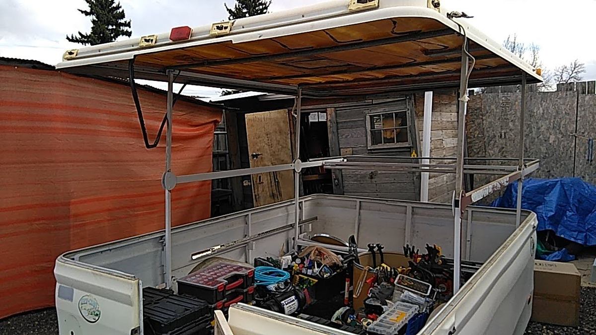 Improvised mobile toolbox